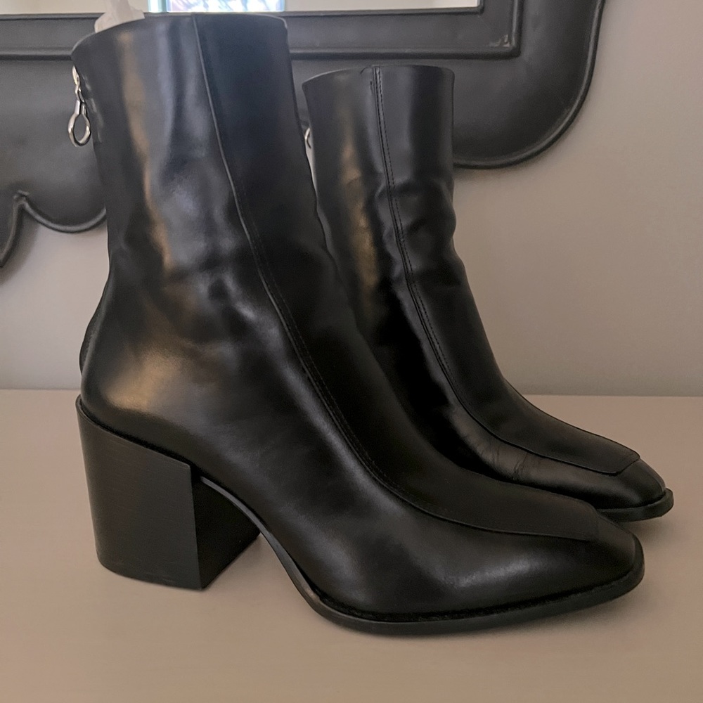 Aeyde Leandra Boot (with piping)